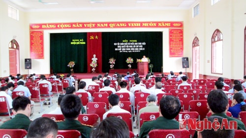 Đ/c Kha Văn Tám, Phó Bí thư Thường trực HU quán triệt Nghị quyết