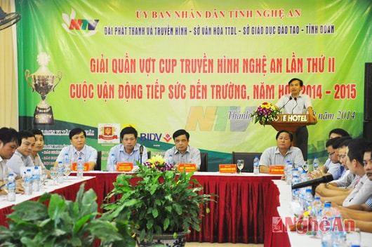 Toàn cảnh cuộc họp báo.