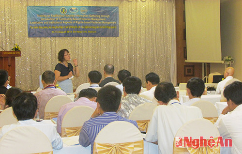 Bà Nguyễn Thị Trang Nhung – Vụ phó Vụ KHCN&HTQT phát biểu khai mạc