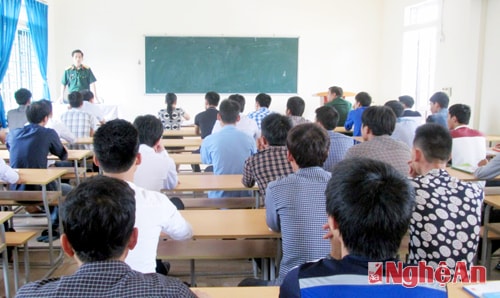 Các học viên tham gia lớp học