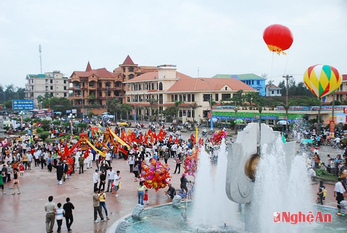 Lễ hội khai trương mùa du lịch hàng năm luôn là sự kiện được nhiều du khách quan tâm