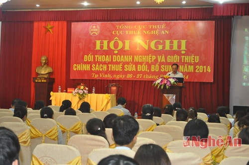 Đại diện Cục thuế khai mạc buổi đối thoại và giới thiệu chính sách thuế sửa đổi