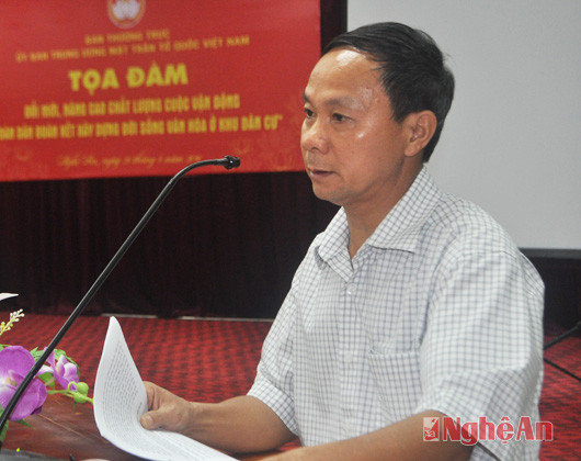 Đại diện UBMTTQ tỉnh Thanh Hóa trình bày tham luận.