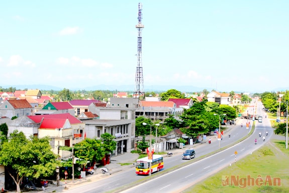 Một góc Thị trấn Hưng Nguyên. Ảnh: Sỹ Minh