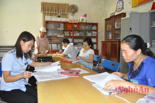 Kiểm tra quy chế văn hóa công sở tại bộ phận giao dịch 1 cửa xã Nghĩa Đồng