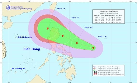 Vị trí và hướng di chuyển của cơn bão Kalmaegi.