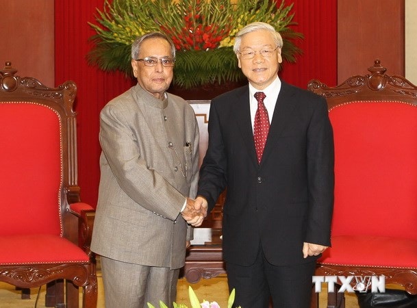 Tổng Bí thư Nguyễn Phú Trọng tiếp Tổng thống Ấn Độ Pranab Mukherjee đang thăm cấp Nhà nước đến Việt Nam. Ảnh: TTXVN