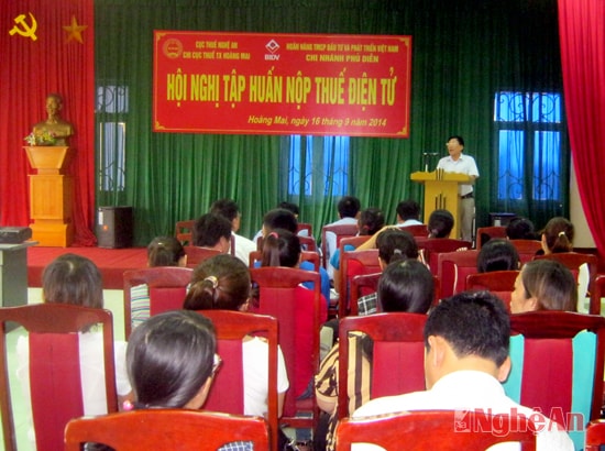 Toàn cảnh buổi tập huấn nộp thuế điện tử