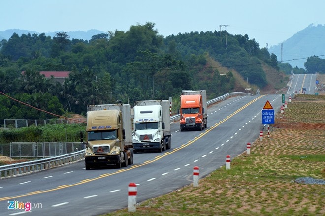 Tuyến đường này có ý nghĩa rất quan trọng trong việc phát triển kinh tế xã hội, an ninh quốc phòng... cho khu vực Tây Bắc nói riêng và cả nước nói chung. Xem thêm: