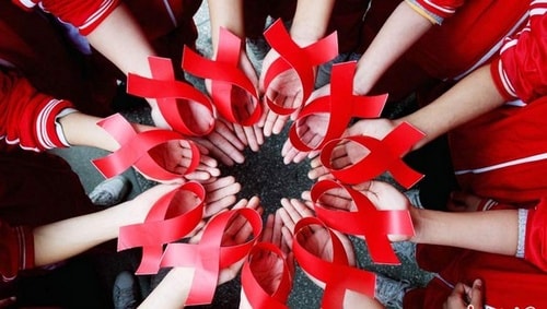 Hiện nay, mỗi năm Việt Nam vẫn có khoảng 12 ngàn người phát hiện nhiễm HIV, nghĩa là mỗi tháng chúng ta có thêm 1 ngàn ca dương tính với HIV.