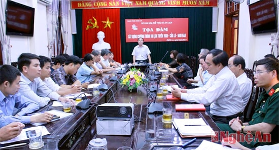 Quang cảnh buổi tọa đàm.