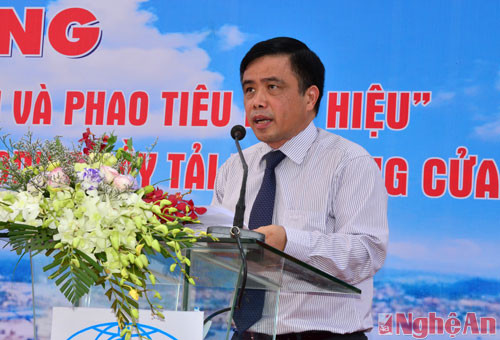 Đồng chí Huỳnh Thanh Điền phát biểu.