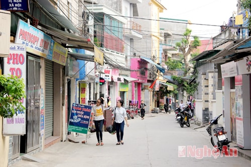 Đường Phạm Kinh Vĩ.