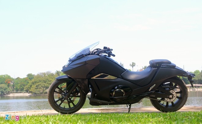 Honda NM4.