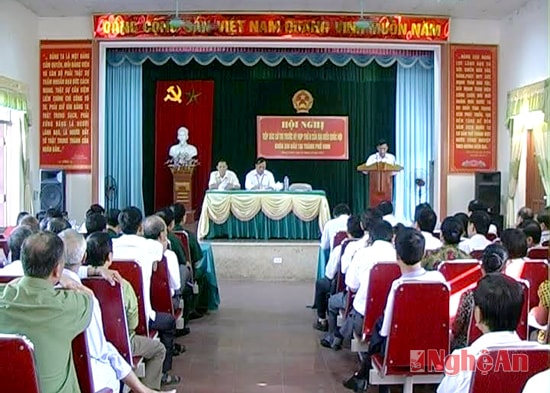 Toàn cảnh buổi tiếp xúc cử tri
