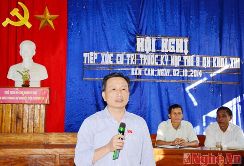 Đồng chí Lê Quang Huy phát biểu.