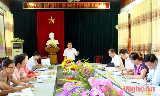 Sau kiểm tra đoàn làm việc tại UBND huyện Quỳ Châu