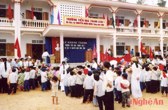 Trường Tiểu học Thanh Lâm 1 (Thanh Chương) do bác sỹ Nguyễn Minh Hồng đầu tư xây tặng. Ảnh: h.c