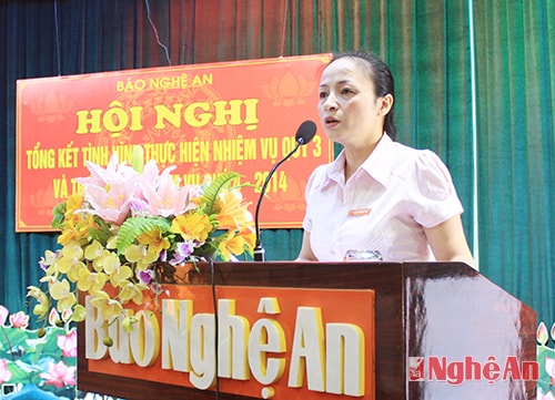 Đồng chí Phạm Thị Hồng Toan phát biểu tại hội nghị