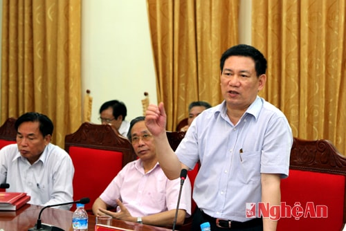 Đồng chí Hồ Đức Phớc phát biểu ý kiến