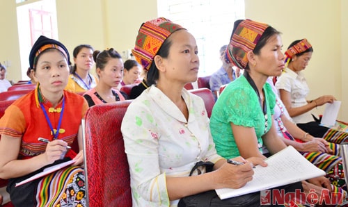 Cử tri xã Đôn Phục mong muốn nhà nước có chính sách tạo công ăn việc làm cho người dân địa phương.