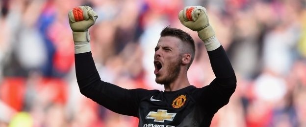 De Gea xuất sắc cản phá quả đá phạt 11m.