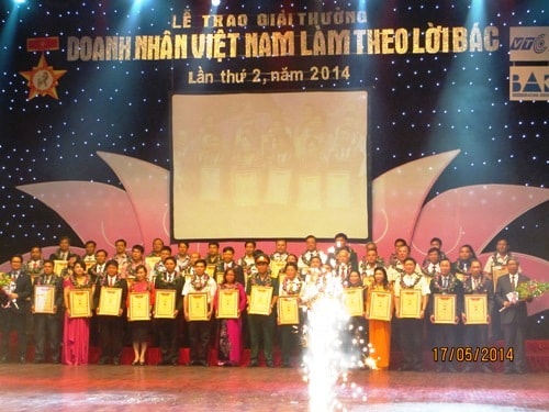 Lễ trao giải thưởng “Doanh nhân Việt Nam làm theo lời Bác” lần thứ II năm 2014