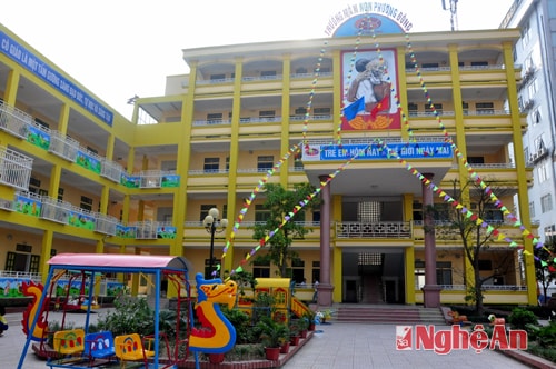 Trường Mầm non Phương Đông được đầu tư khang trang. Ảnh: Thanh Lê