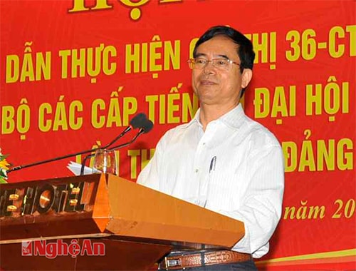 Đồng chí Nguyễn Hữu Lậm quán triệt hướng dẫn 26-HD/BTCTW
