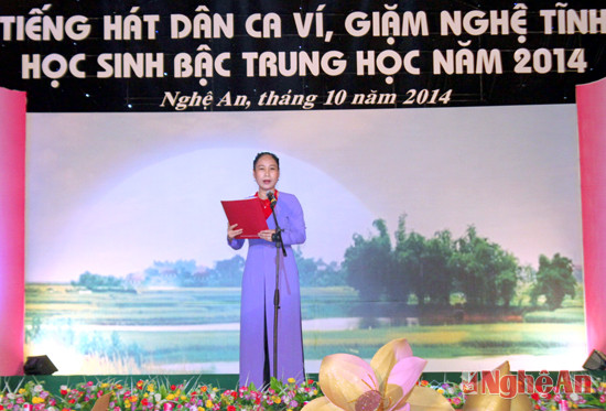 Đồng chí Đinh Thị Lệ Thanh  - Ủy viên Ban Thường vụ Tỉnh ủy, Phó Chủ tịch UBND tỉnh phát biểu tổng kết hội thi.