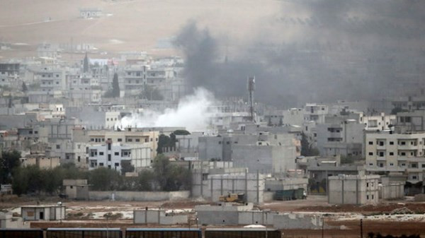 Thị trấn Kobani ở Syria và tỉnh Anbar của Iraq sắp rơi vào tay phiến quân Hồi giáo IS.