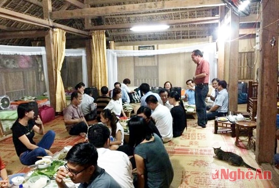 Đoàn tham gia trải nghiệm Mô hình du lịch cộng đồng « Homestay »