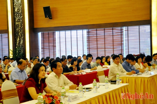 Các đại biểu tham dự hội nghị