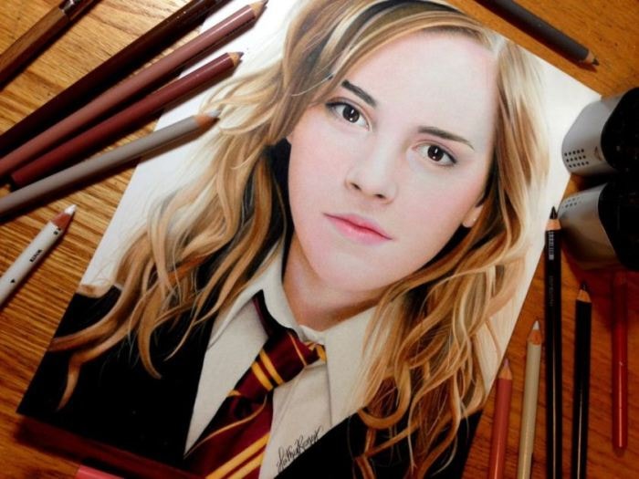 Chân dung nữ diễn viên tài sắc vẹn toàn Emma Watson