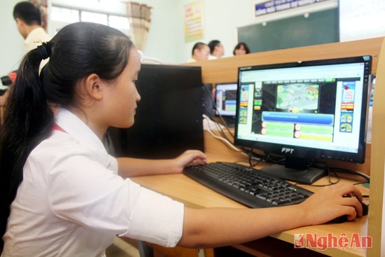 Học sinh trường Đặng Thai Mai tham dự cuộc thi