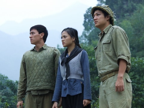 Cảnh phim Sống cùng lịch sử