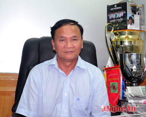 Ông Nguyễn Hồng Thanh - Ủy viên BCH Liên đoàn Bóng đá Việt Nam - Tổng Giám đốc Công ty CP Bóng đá SLNA