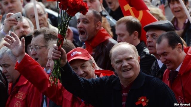 Ông Zyuganov tham gia tuần hành tại Moskva nhân ngày Quốc tế Lao động 1/5/2013. Nguồn: RIA