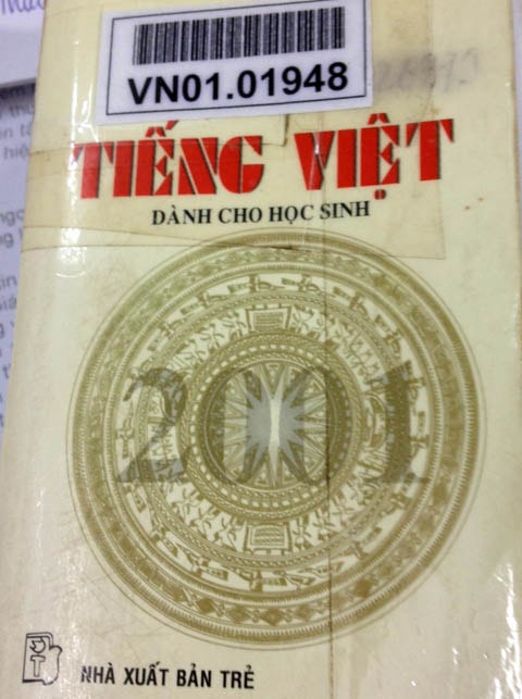 Hiện Thư viện Quốc gia (Hà Nội) có lưu 2 bản “Từ điển tiếng Việt dành cho học sinh”, trong đó một bản phục vụ bạn đọc