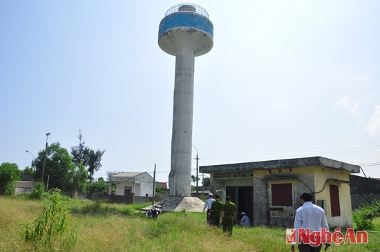 Hệ thống tháp nước và khu máy bơm phục vụ công tác chữa cháy tại cảng Cửa Lò 