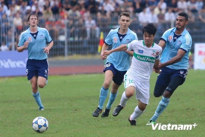 Công Phượng có rất ít tình huống bóng đáng chú ý trước U21 Sydney. Ảnh: Vietnam+