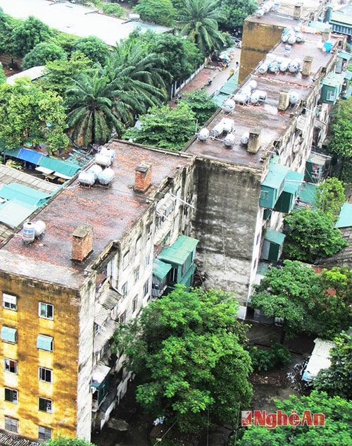 Khu chung cư Quang Trung, điển hình cho những khu phố cũ.