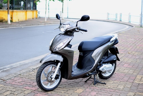 Honda Vision mới.