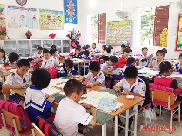 Học theo nhóm - phương pháp mới ở Trường Tiểu học Thu Thủy (Thị xã Cửa Lò).