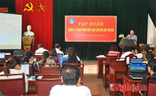 Quang cảnh lớp tập huấn.