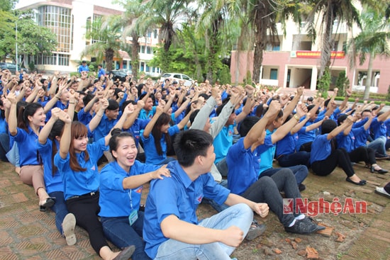 Phổ biến các trò chơi ngoài trời.