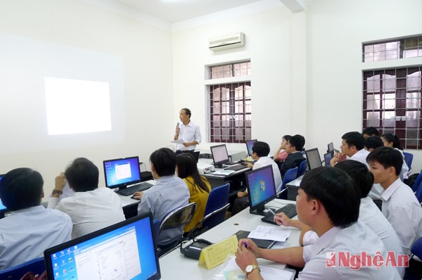 Sở TT&TT Nghệ An chủ trì tổ chức diễn tập ứng cứu sự cố máy tính năm 2014. Ảnh: Thục Anh