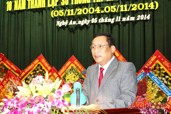 Đồng chí Hồ Quang Thành - Giám đốc Sở TT&TT đọc diễn văn kỷ niệm