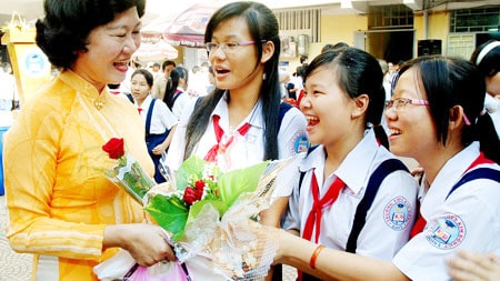 Niềm vui ngày Hiến chương nhà giáo. (ảnh minh họa)