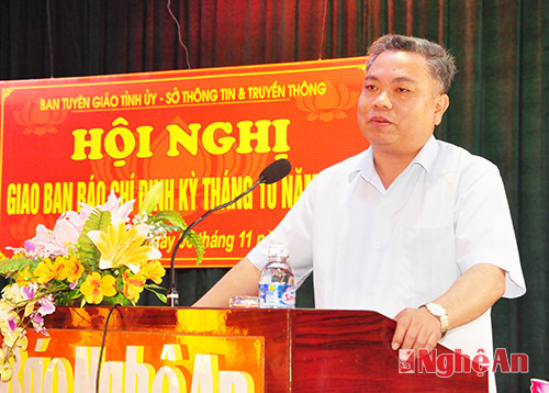 Đồng chí Lê Bá Hùng - Trưởng ban Tuyên giáo Tỉnh ủy phát biểu